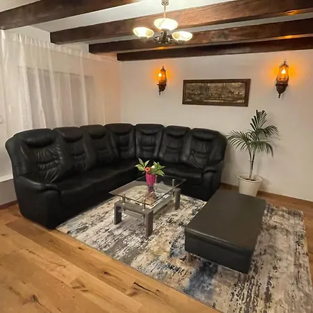 Lovely Monte Close To Cologne With Three Bedrooms And One Bathroom Apartment