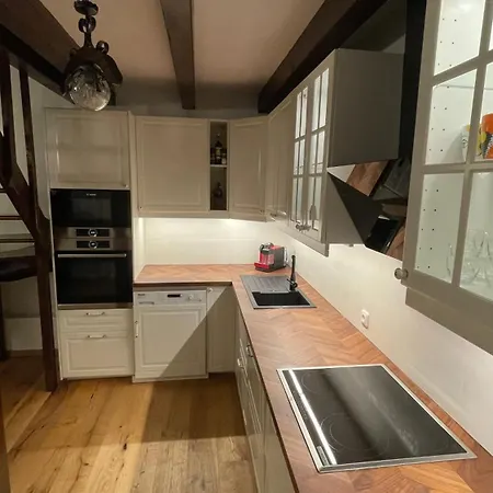 Lovely Monte Close To Cologne With Three Bedrooms And One Bathroom *