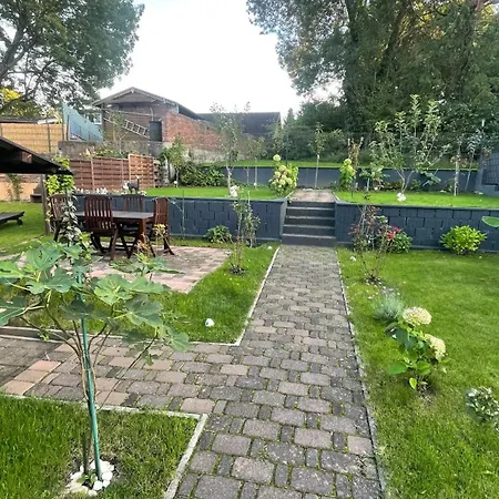 Apartmán Lovely Monte Close To Cologne With Three Bedrooms And One Bathroom