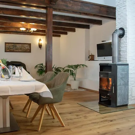 Lovely Monte Close To Cologne With Three Bedrooms And One Bathroom Frechen