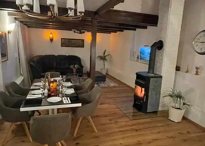 Appartement Lovely Monte Close To Cologne With Three Bedrooms And One Bathroom *