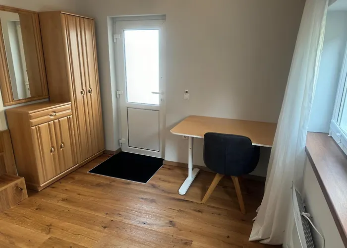 Apartamento Lovely Monte Close To Cologne With Three Bedrooms And One Bathroom