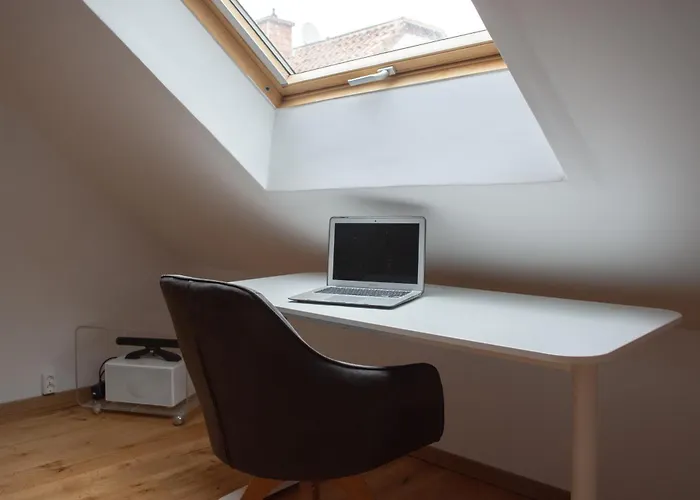 Lovely Monte Close To Cologne With Three Bedrooms And One Bathroom *