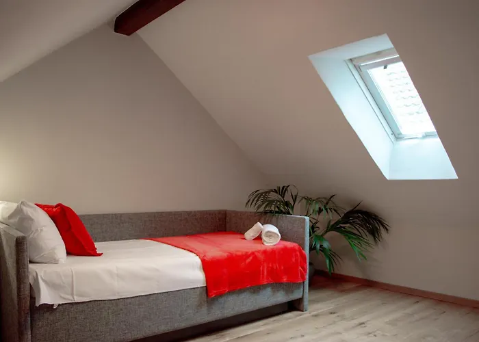 Apartamento Lovely Monte Close To Cologne With Three Bedrooms And One Bathroom Frechen